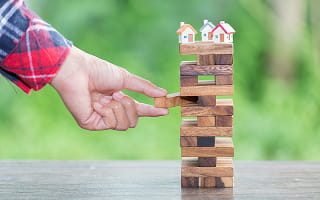 Risks and Challenges of Property Auctions