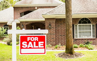 Vacant Homes in America: How Many Exist and How to Find Them for Sale